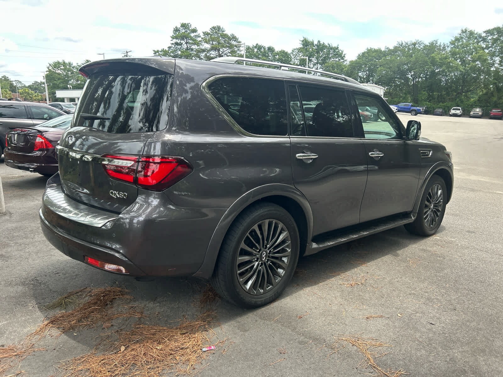 INFINITI QX80 PREMIUM SELECT