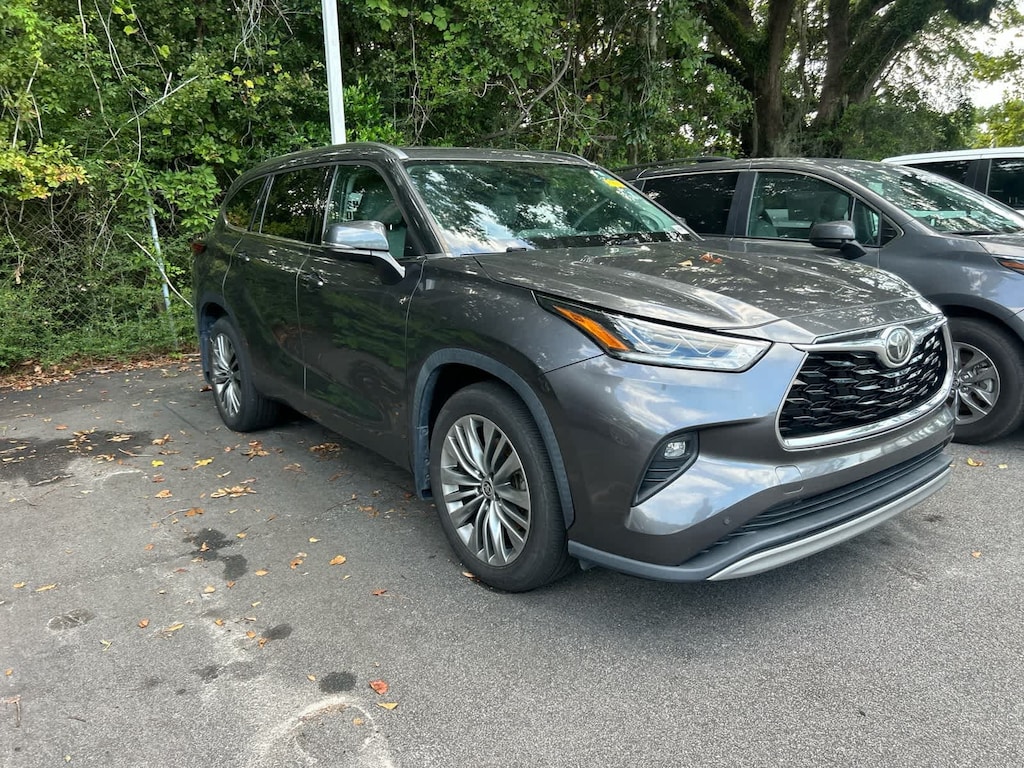 Used 2021 Toyota Highlander Platinum SUV