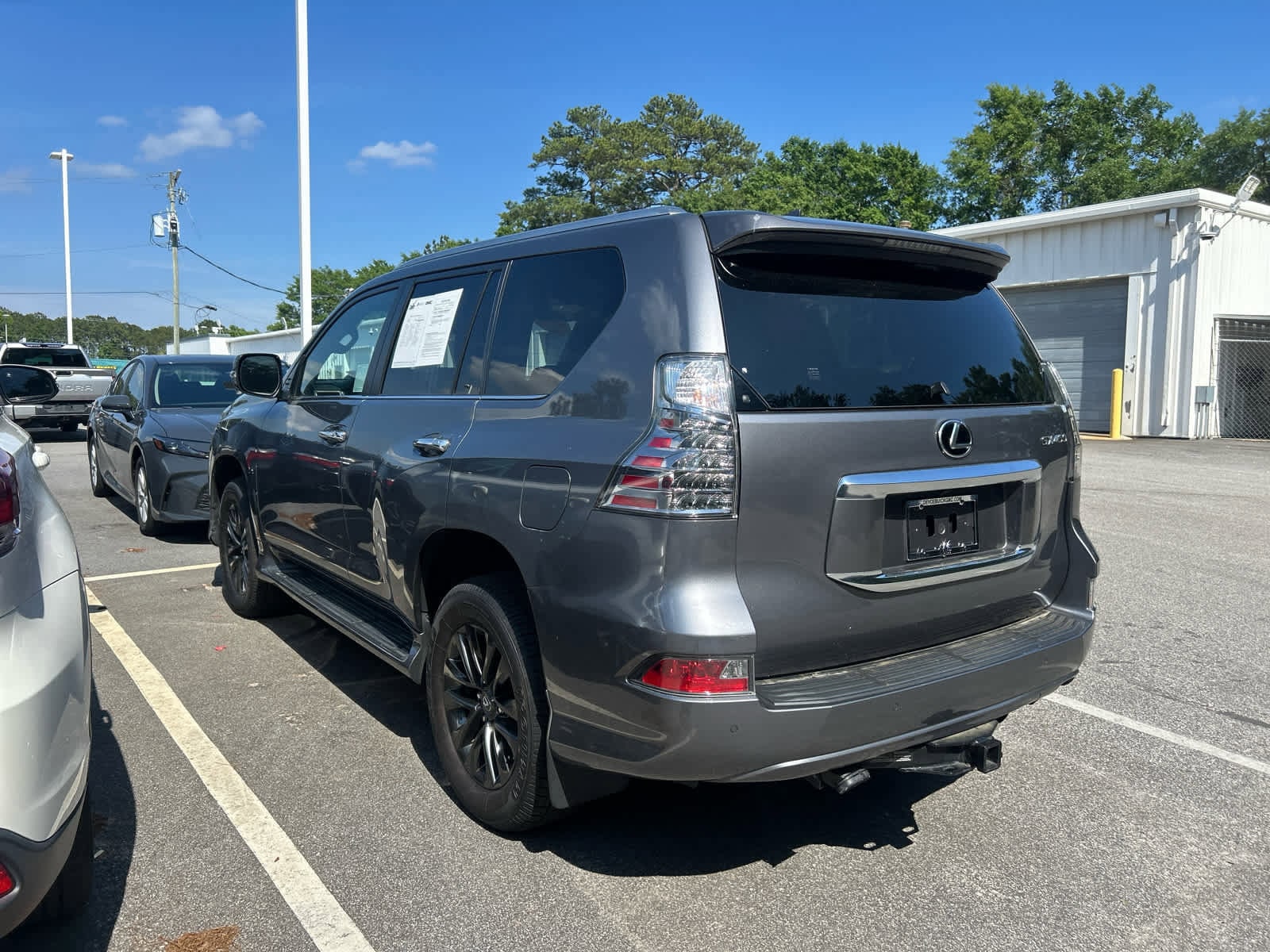 2023 LEXUS GX GX 460 Premium photo 2