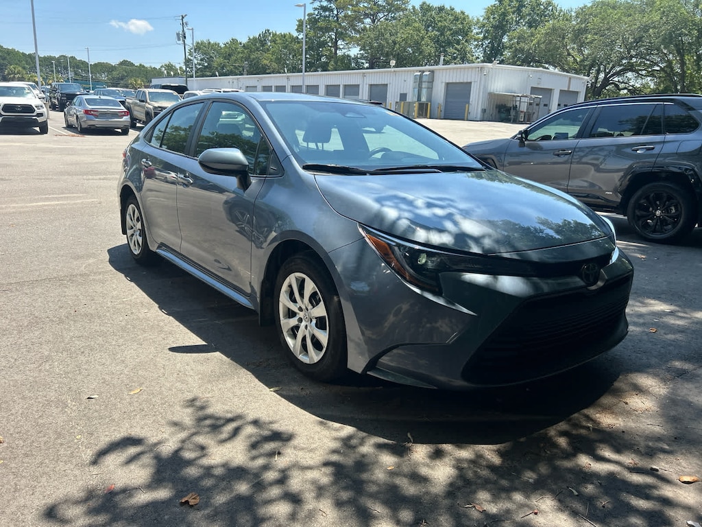 Certified 2025 Toyota Corolla LE Sedan