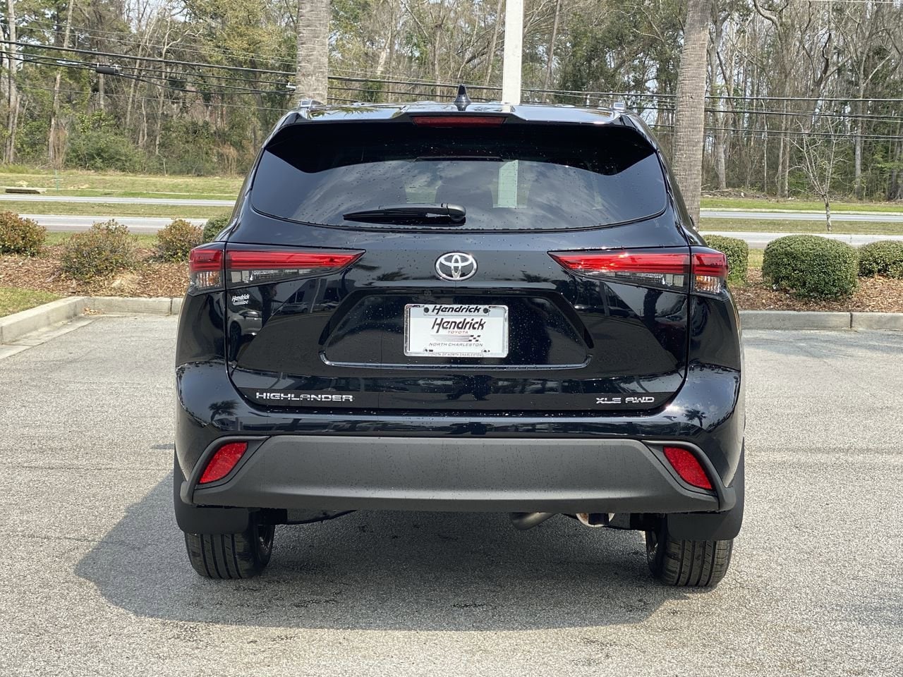 2021 Toyota Highlander XLE photo 4