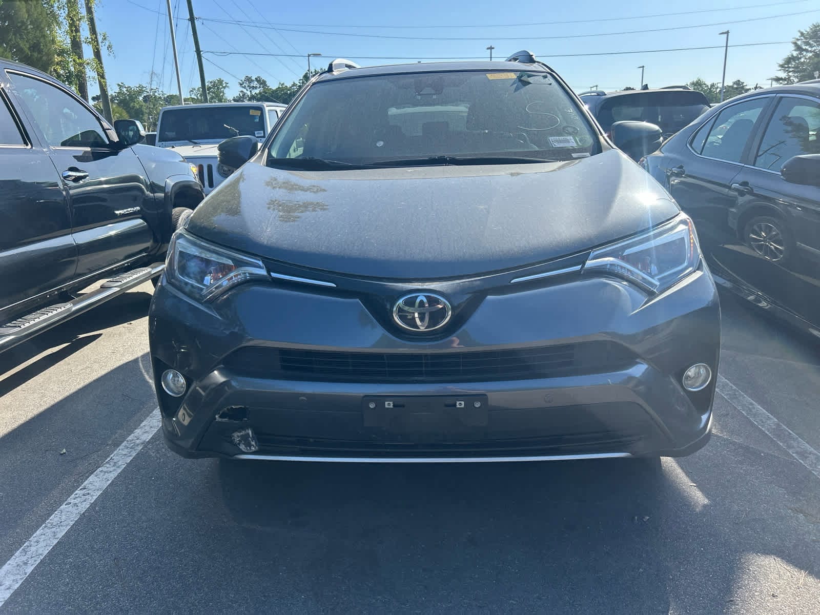 2017 Toyota RAV4 Limited photo 2
