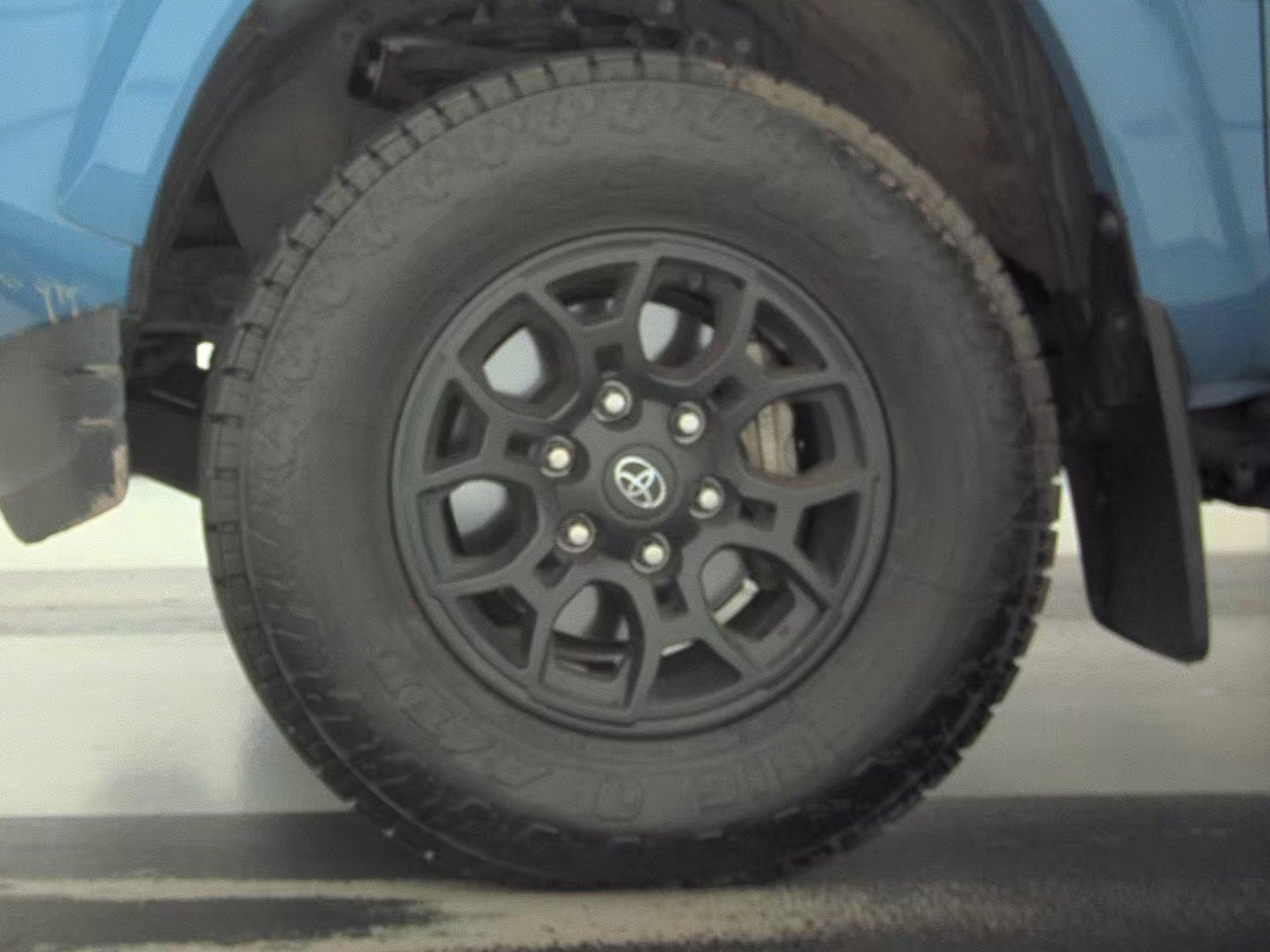 2019 Toyota Tacoma SR5 photo 3