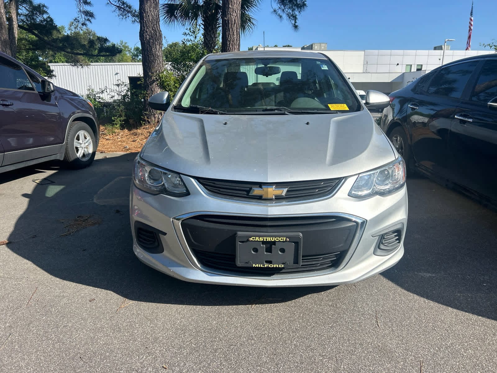 2019 Chevrolet Sonic LT photo 2