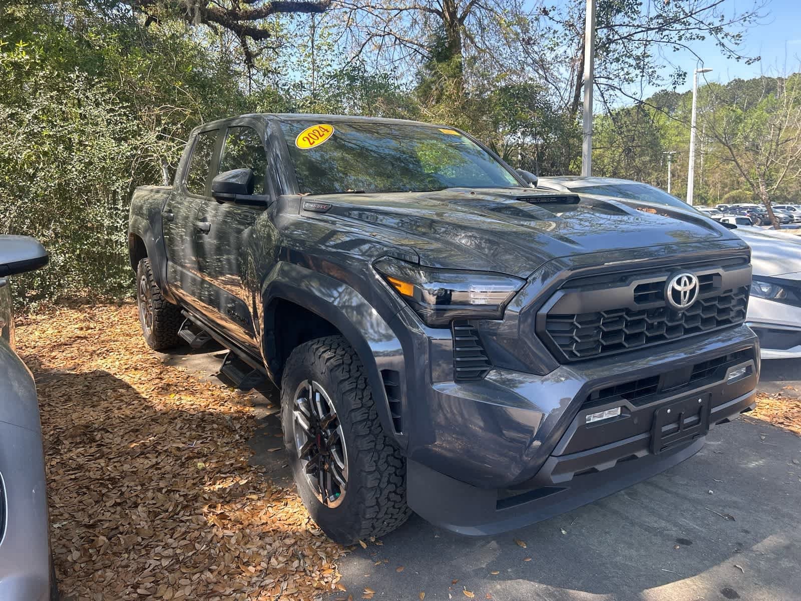 2024 Toyota Tacoma TRD Sport Hybrid photo 3