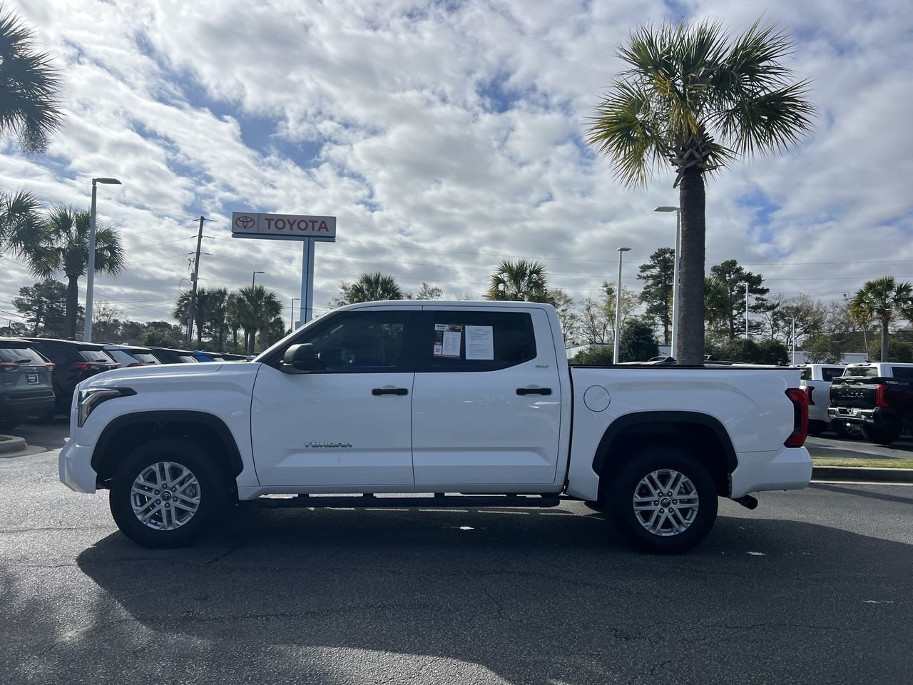 2024 Toyota Tundra SR5 photo 5