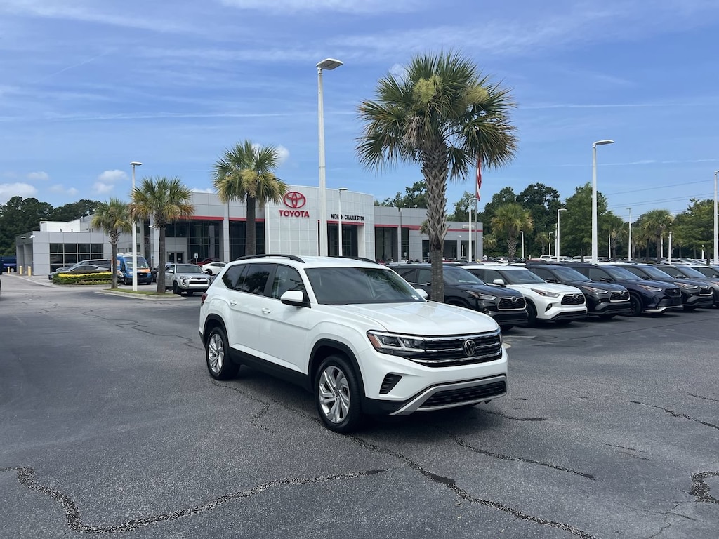 Used 2023 Volkswagen Atlas 3.6L V6 SE w/Technology SUV