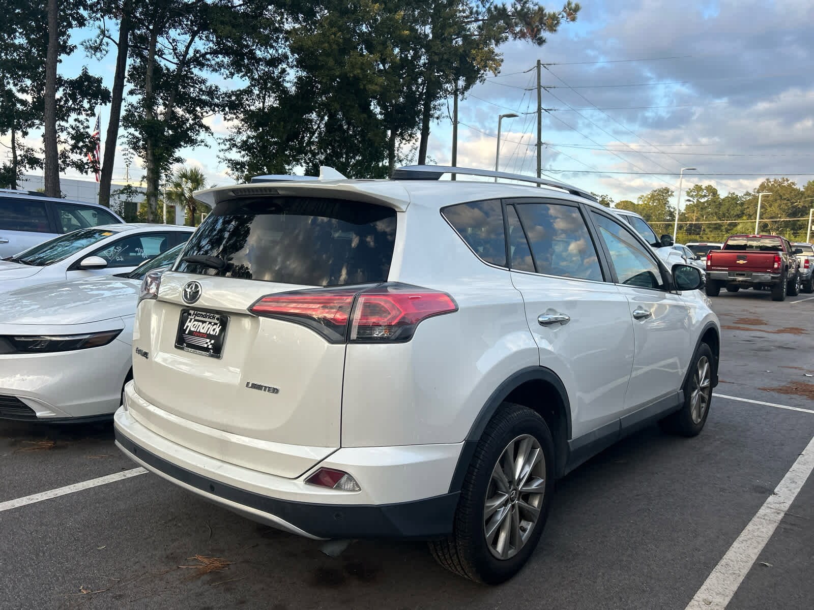 2016 Toyota RAV4 Limited photo 2