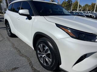 2022 Toyota Highlander XLE SUV