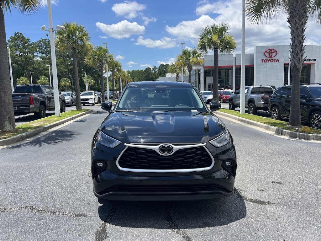Certified 2025 Toyota Highlander LE SUV