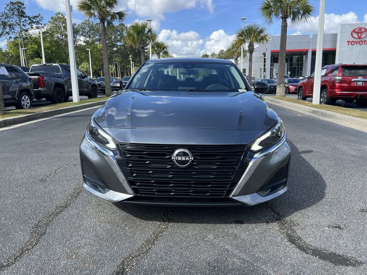 2024 Nissan Altima 2.5 SV photo 2