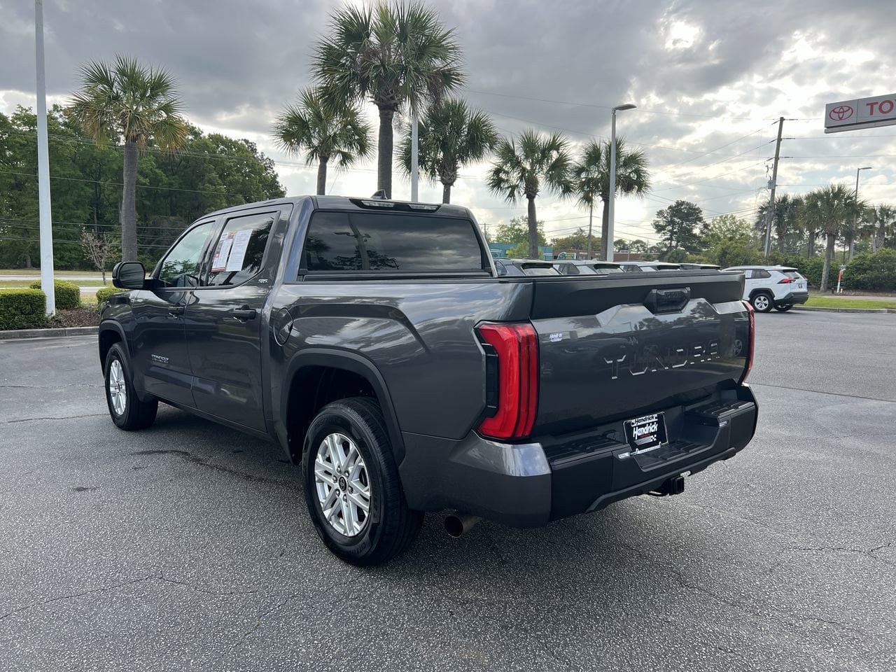 2022 Toyota Tundra SR5 photo 6