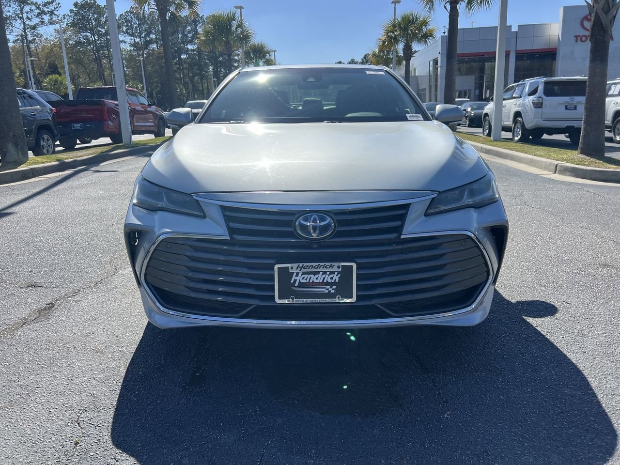 2021 Toyota Avalon Hybrid Limited photo 2