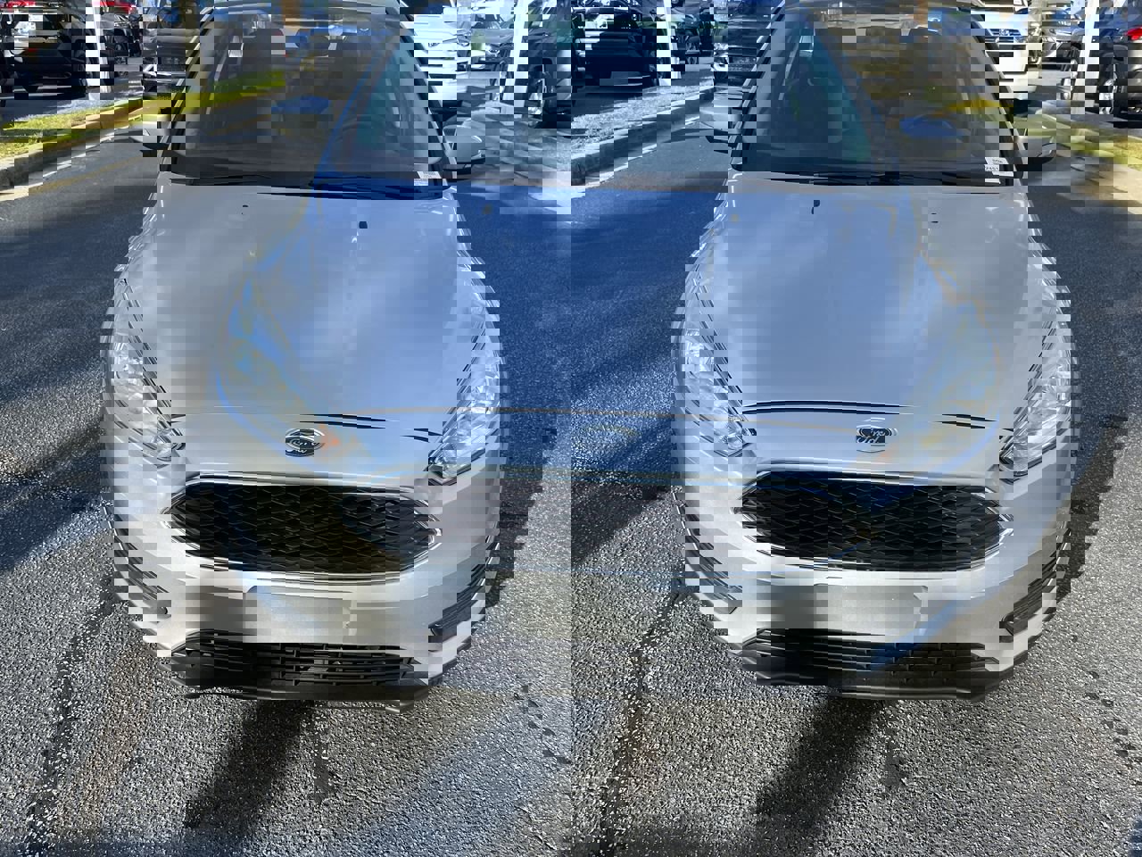2016 Ford Focus SE photo 3