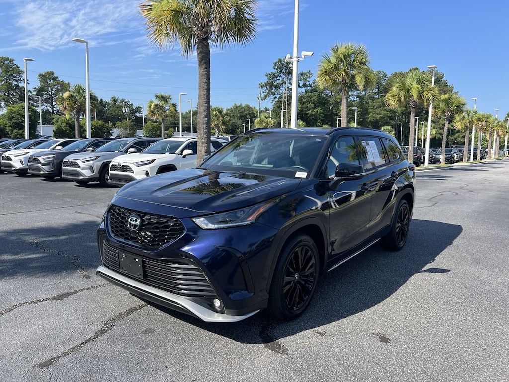 Certified 2025 Toyota Highlander XSE SUV