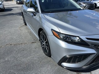 2022 Toyota Camry SE Sedan