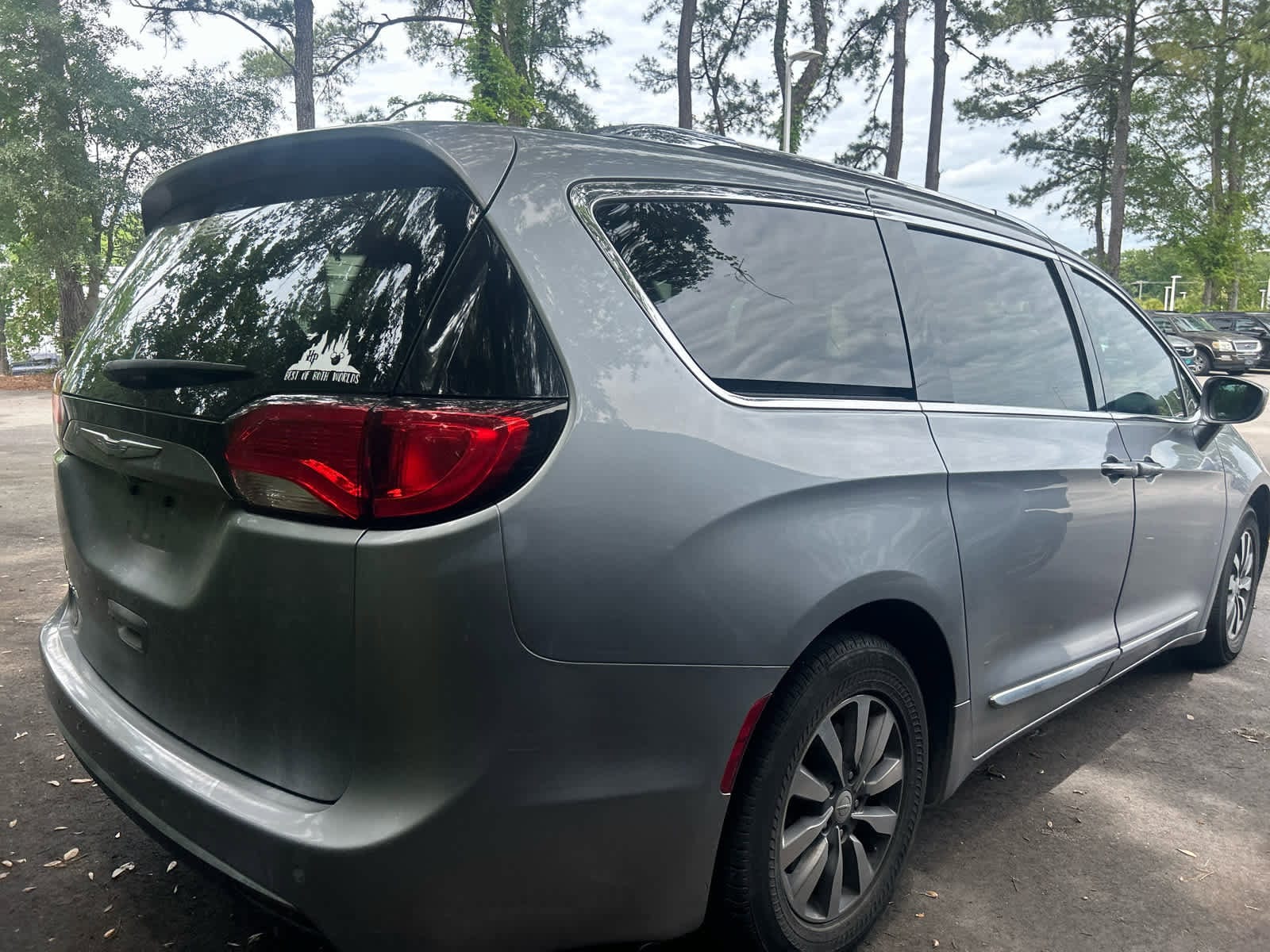 2019 Chrysler Pacifica Touring L Plus photo 6