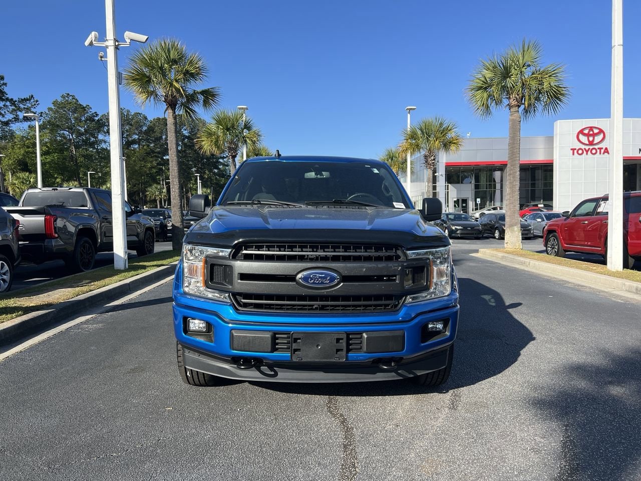2019 Ford F-150 XLT photo 2