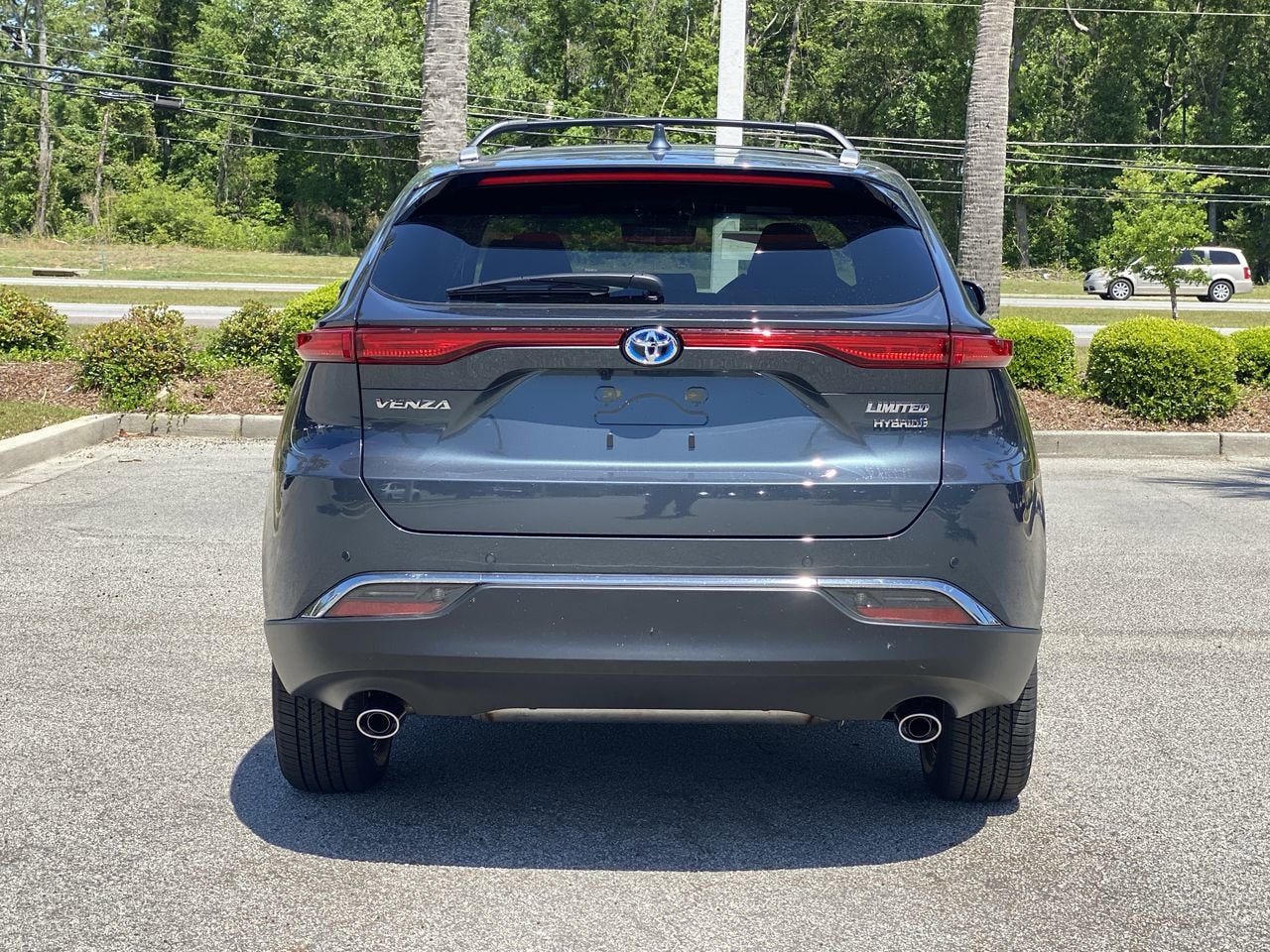 2021 Toyota Venza Limited photo 5