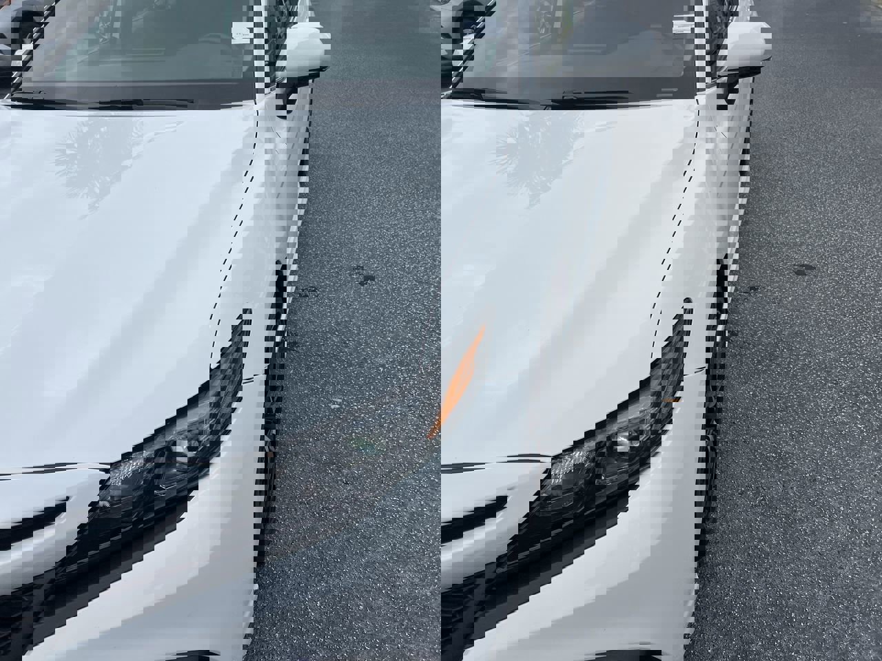 2024 Toyota Camry SE photo 3