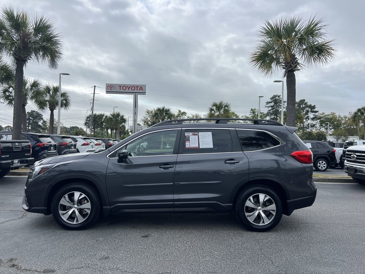 2023 Subaru Ascent Premium photo 6