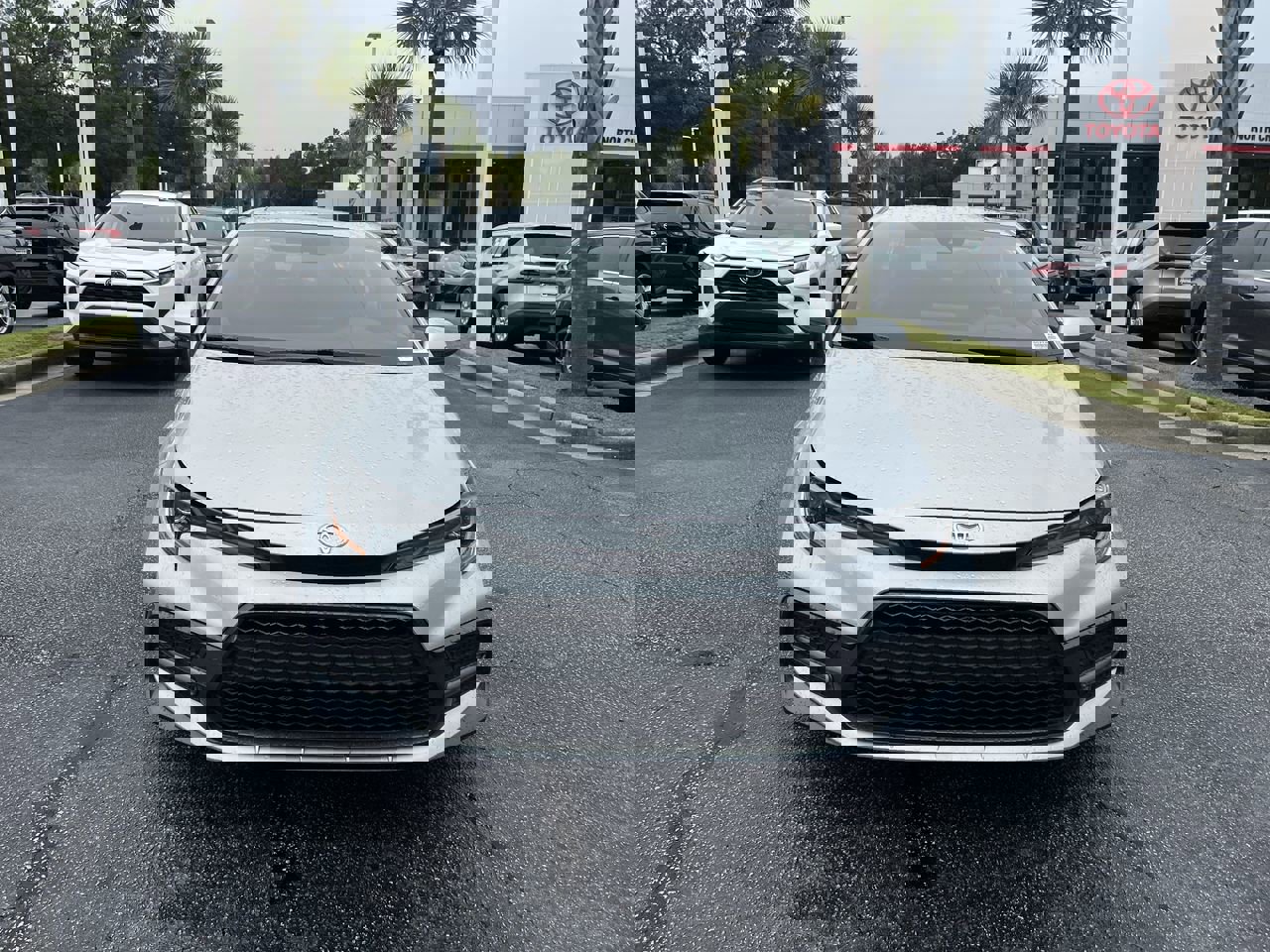 2022 Toyota Corolla SE photo 2