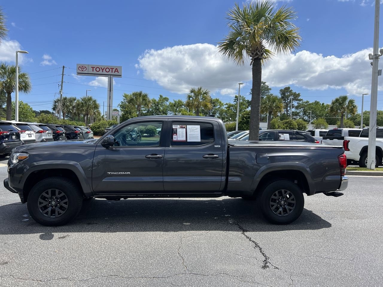 2023 Toyota Tacoma SR5 photo 6