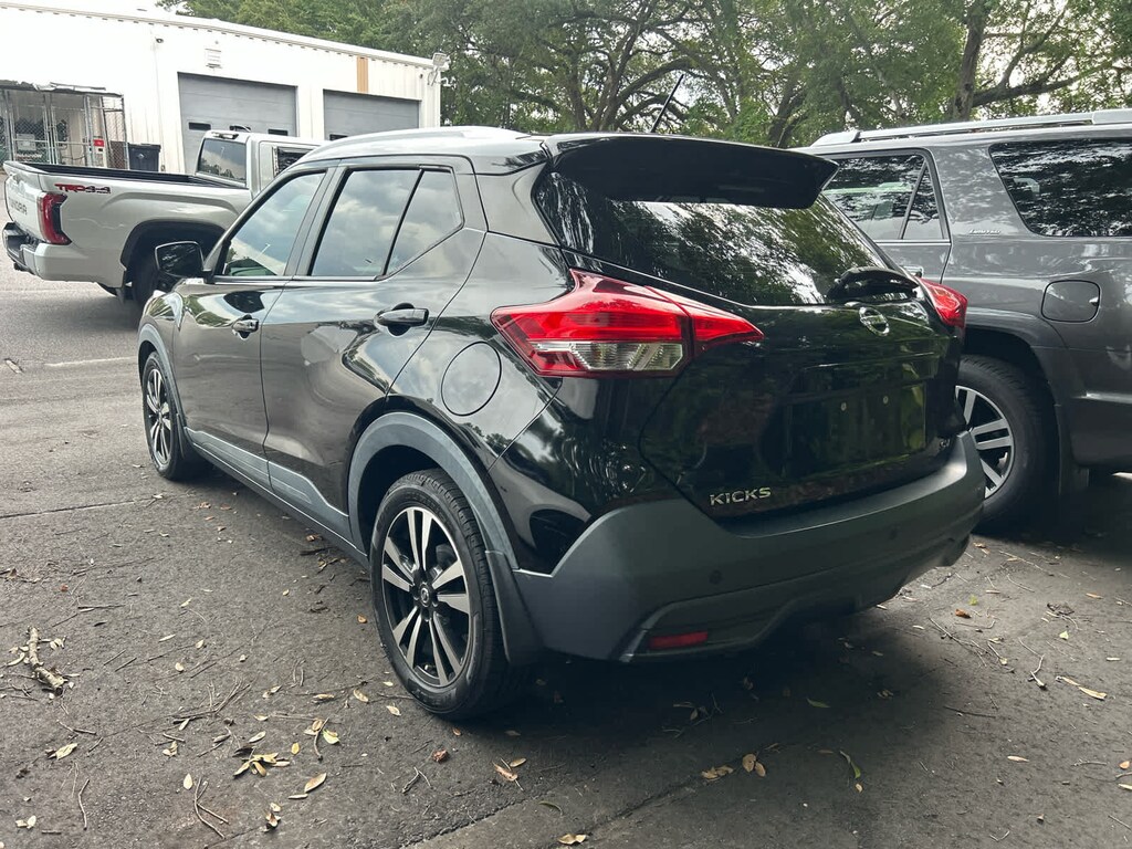 Used 2018 Nissan Kicks SV SUV