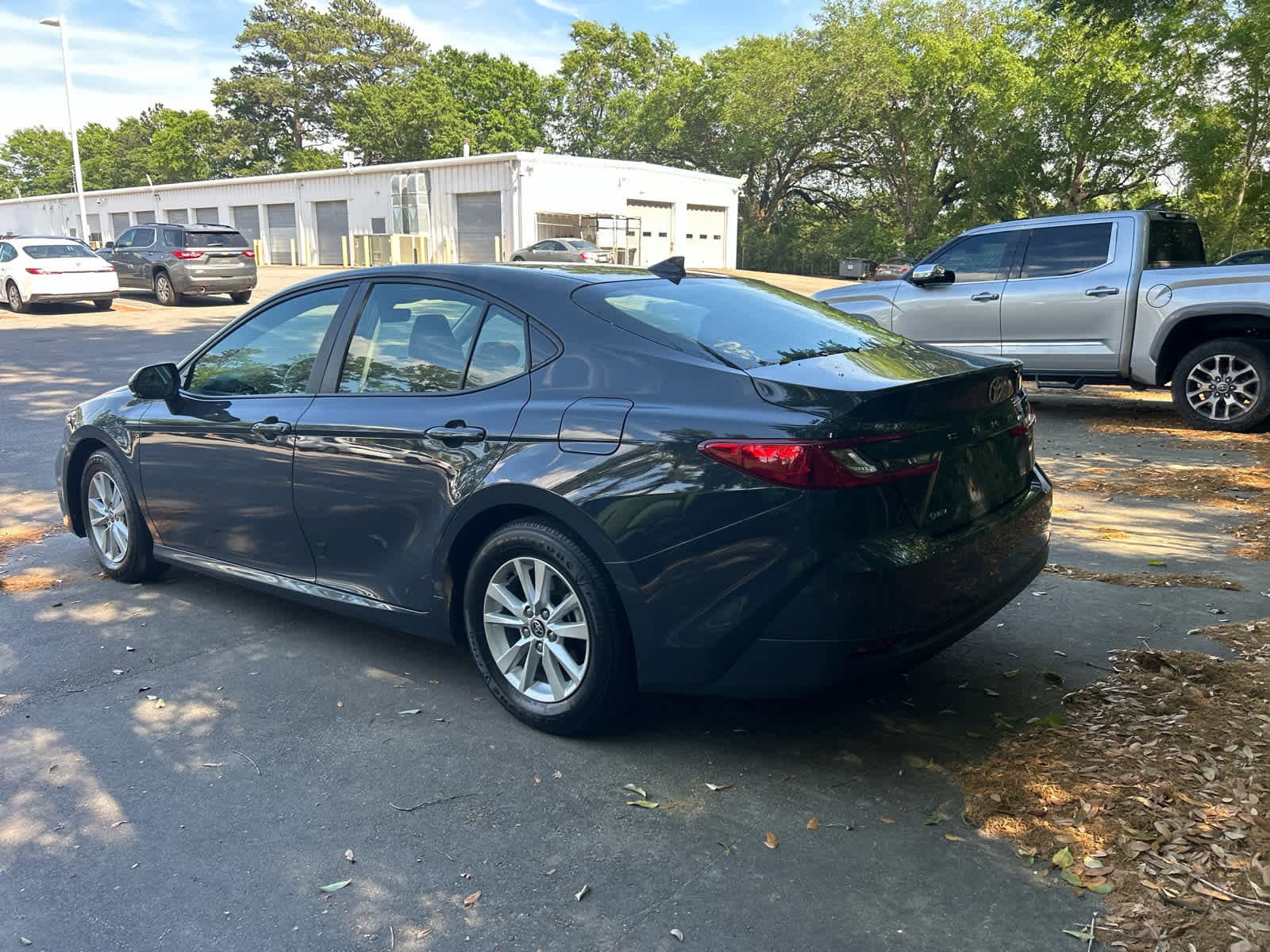 2025 Toyota Camry LE photo 2