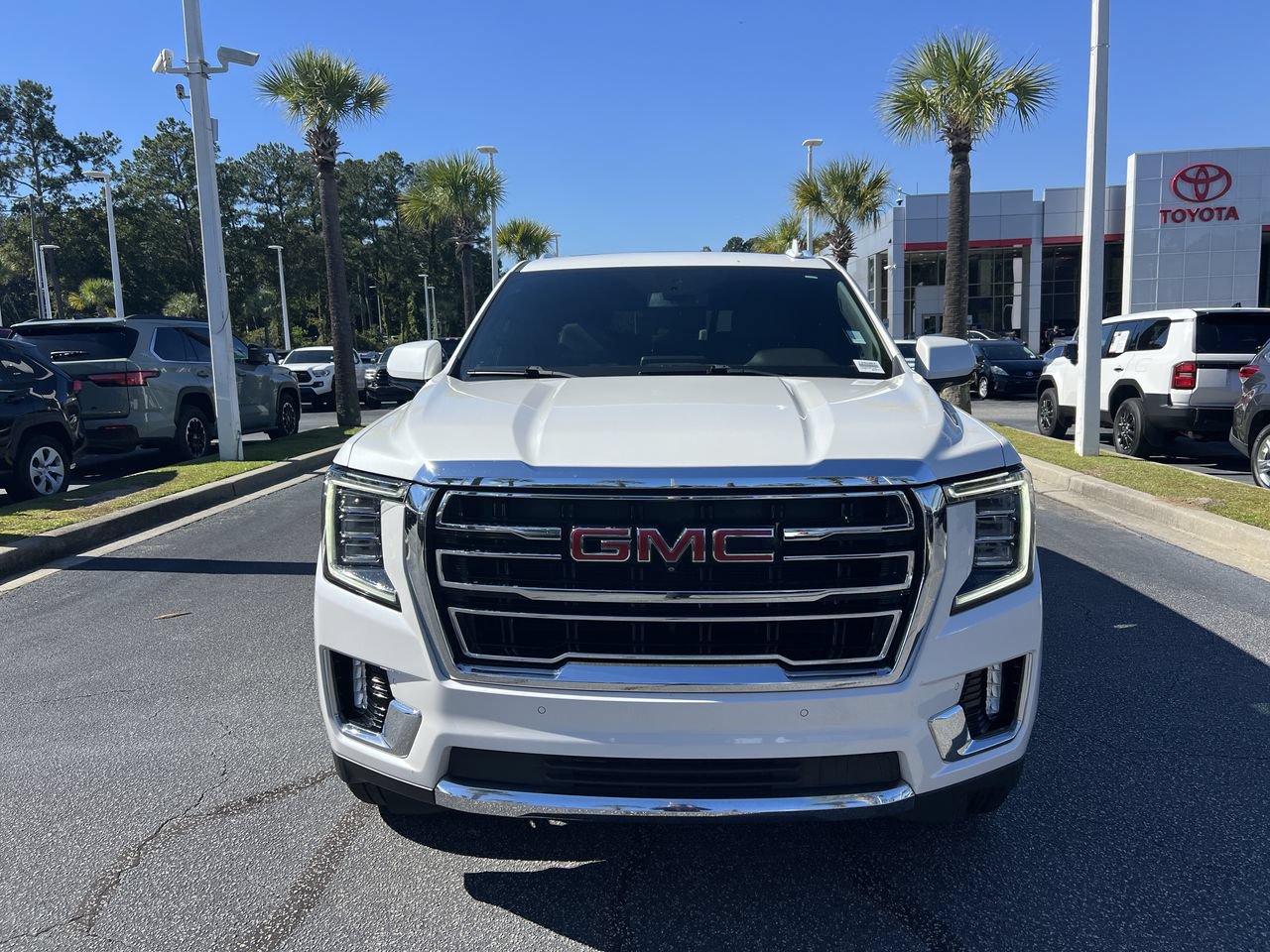 Used 2022 GMC Yukon SLT SUV