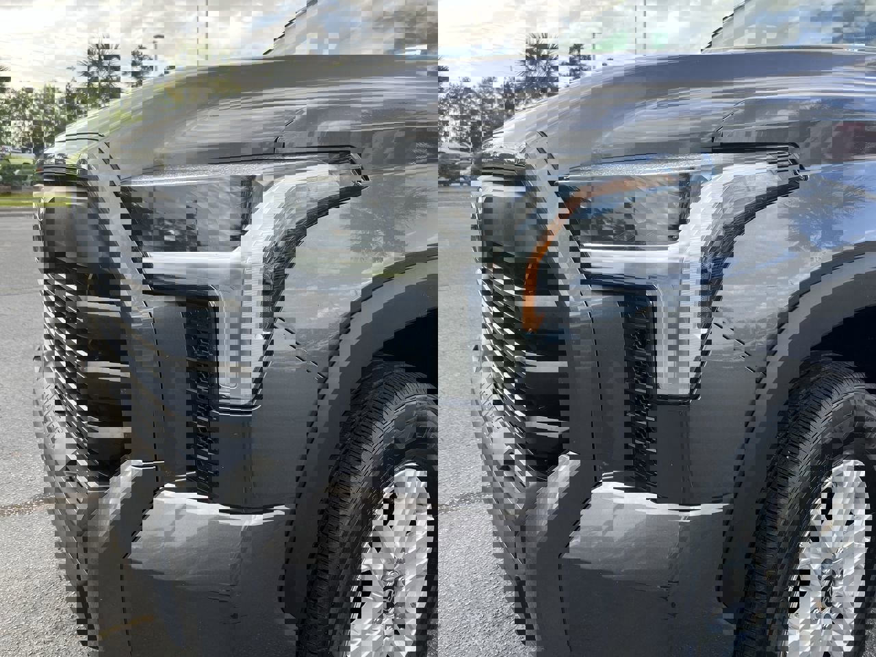 2022 Toyota Tundra SR5 photo 4