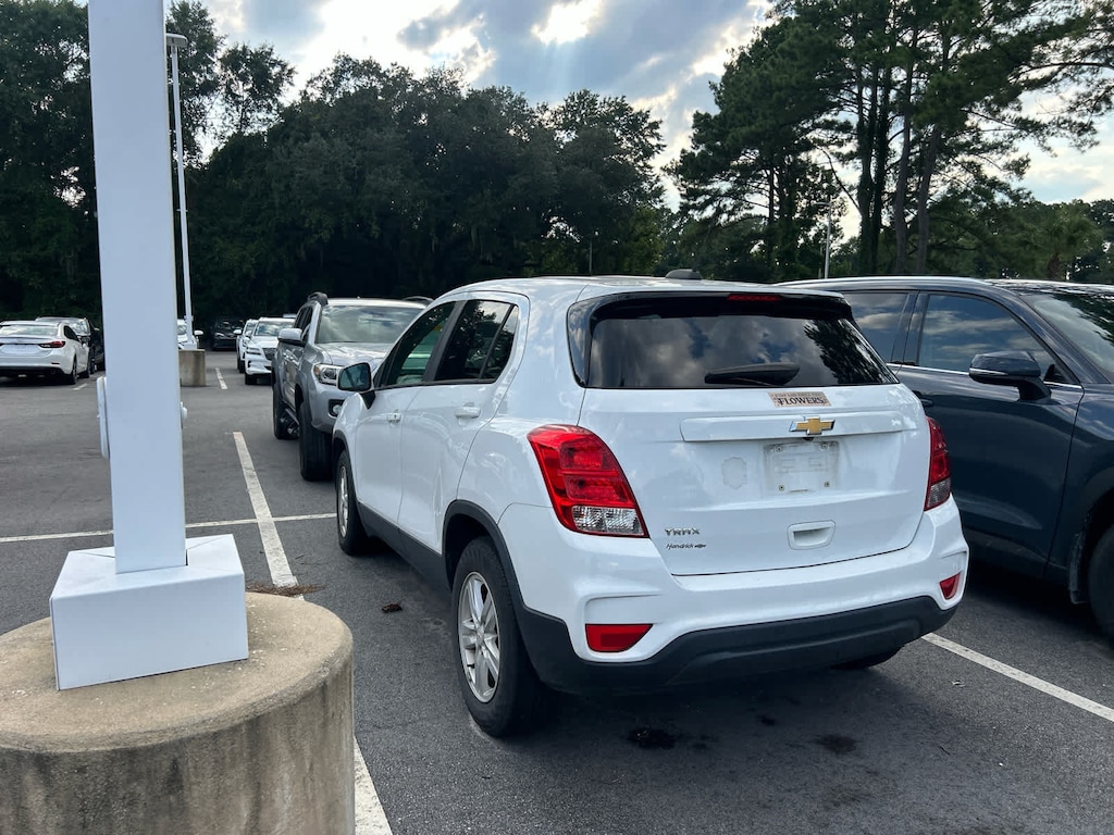 Used 2021 Chevrolet Trax LS SUV