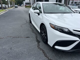 2024 Toyota Camry SE Sedan