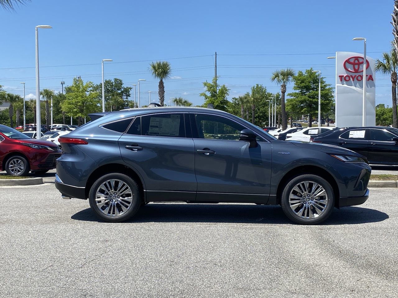 2021 Toyota Venza Limited photo 2