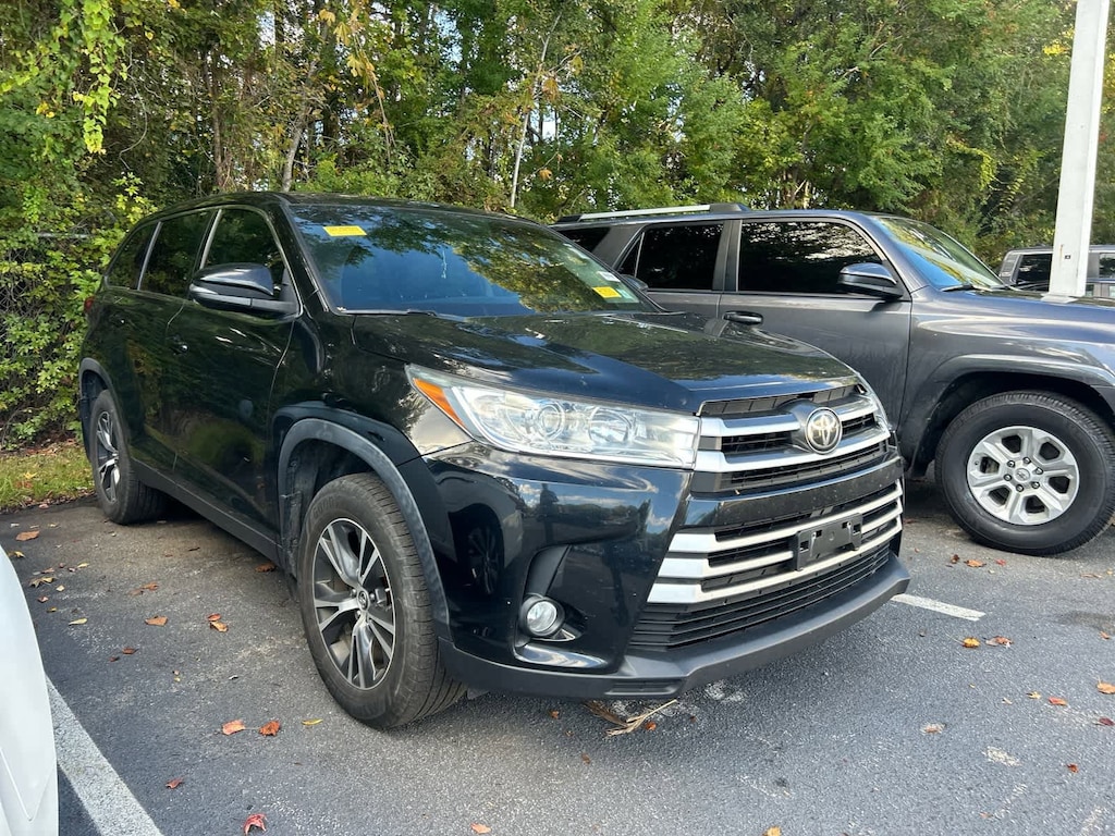 Used 2019 Toyota Highlander LE Plus SUV