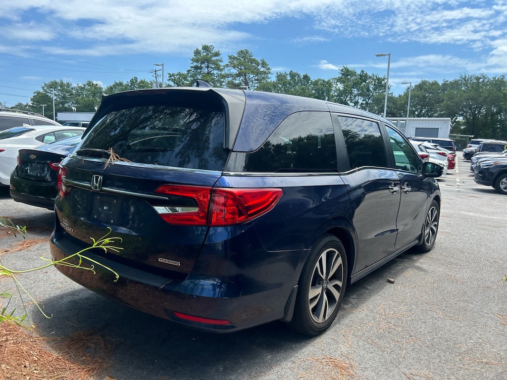 Used 2021 Honda Odyssey Touring Minivan