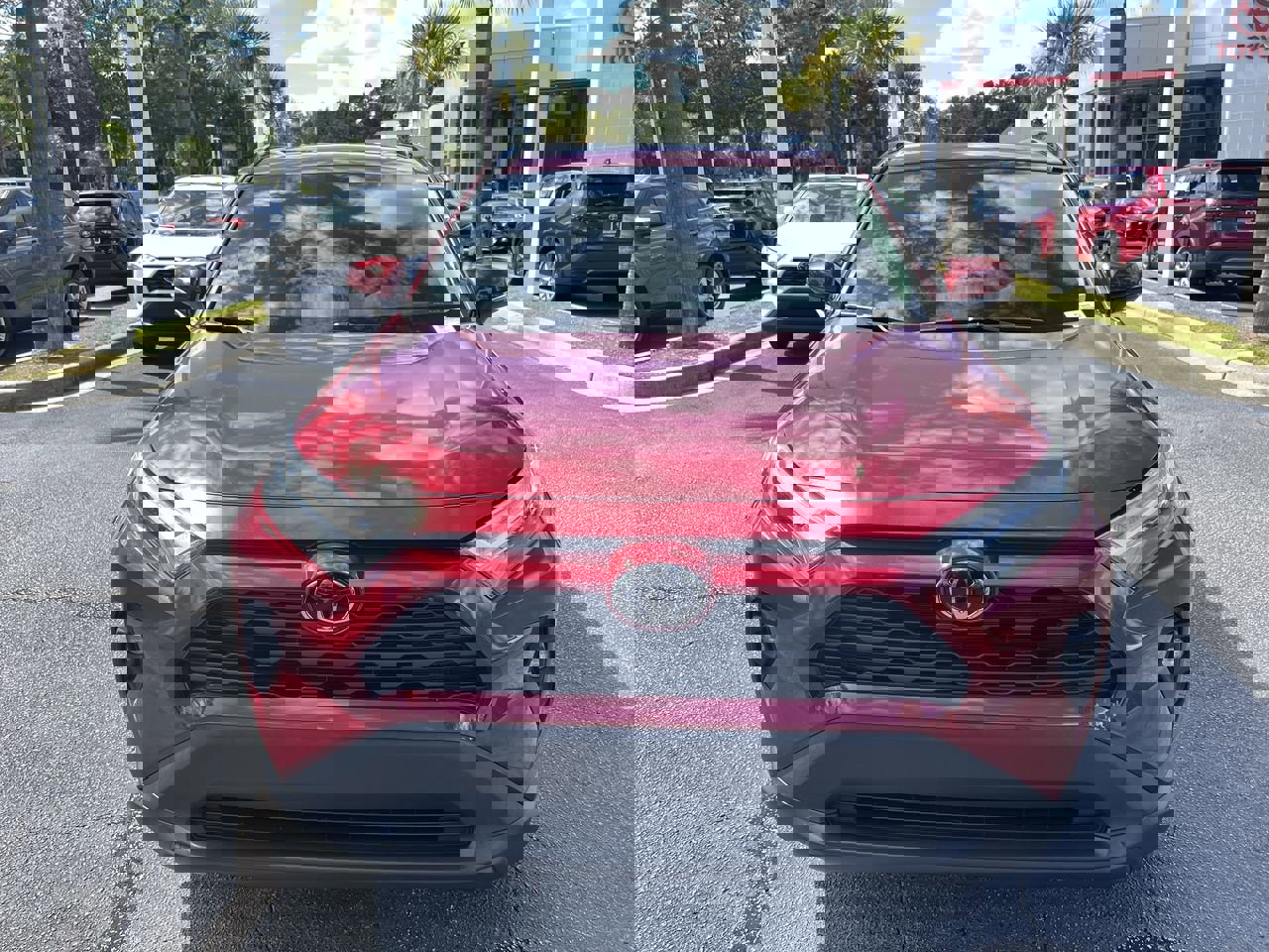 2022 Toyota RAV4 XLE Premium photo 2