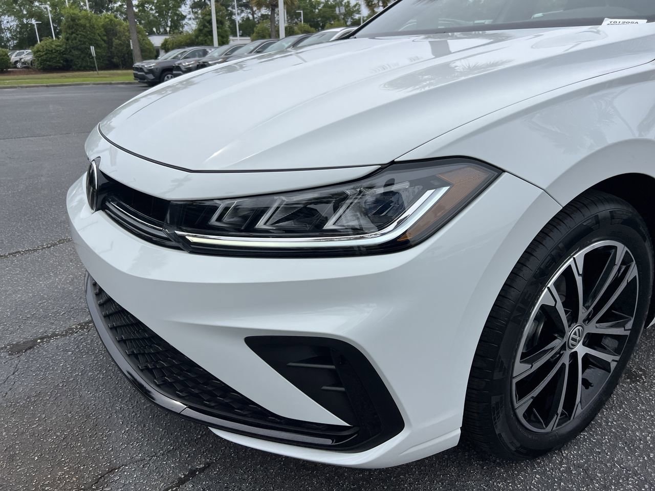 2025 Volkswagen Jetta Sport photo 5