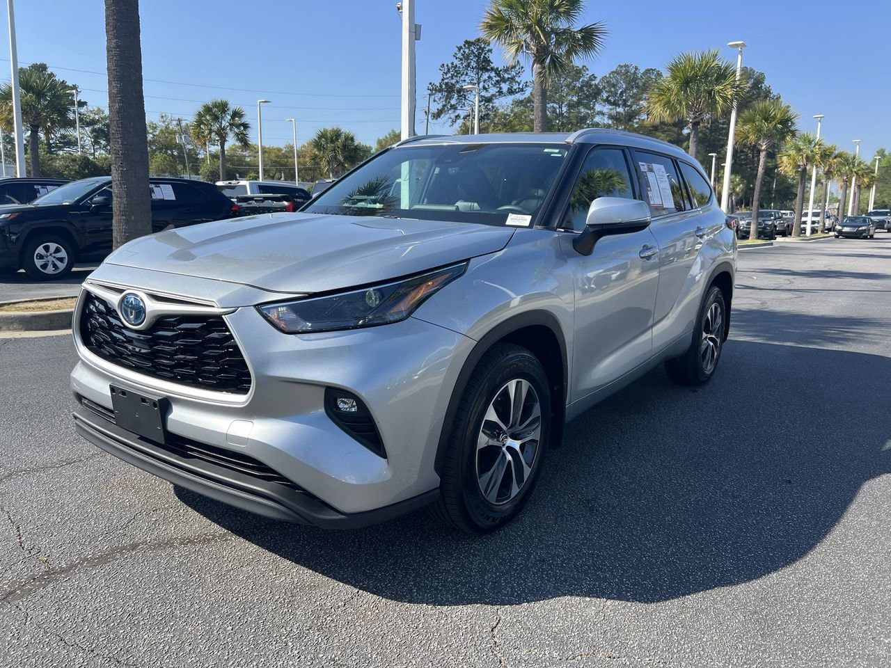 2022 Toyota Highlander Hybrid XLE photo 4