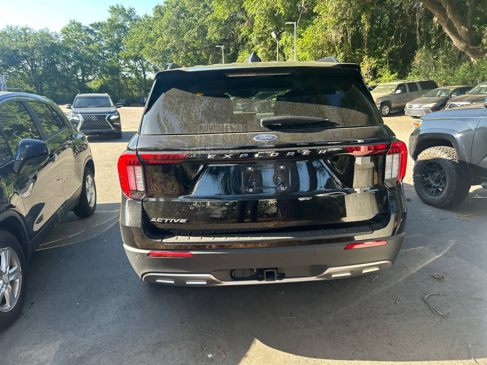 2025 Ford Explorer Active photo 5