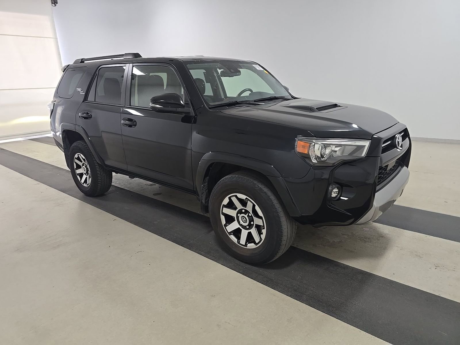 2022 Toyota 4Runner TRD Off Road Premium photo 2