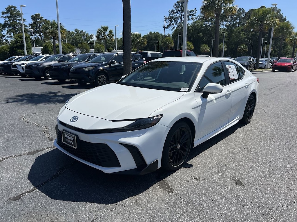 Certified 2025 Toyota Camry SE Sedan