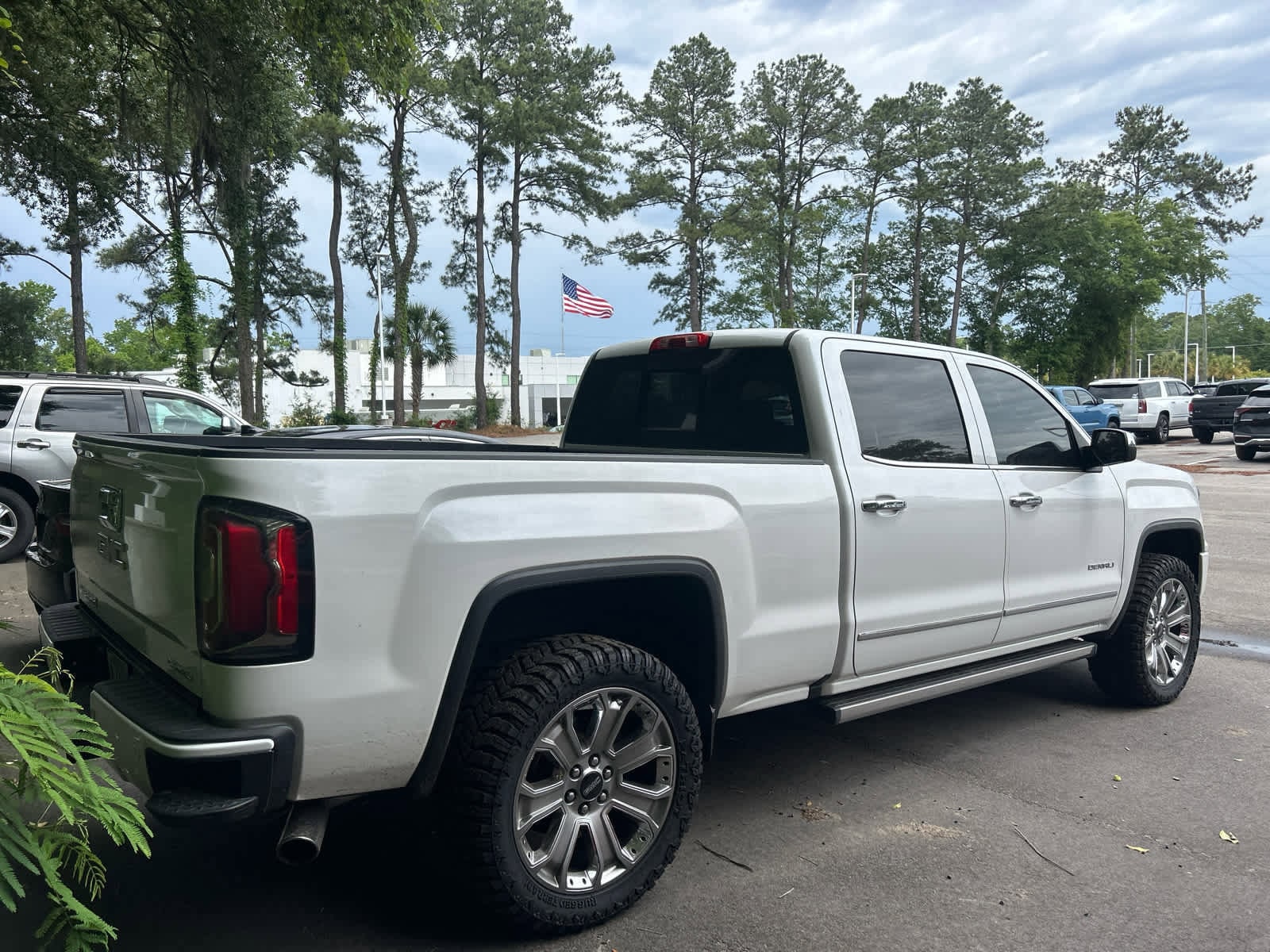 2018 GMC Sierra 1500 Denali photo 6