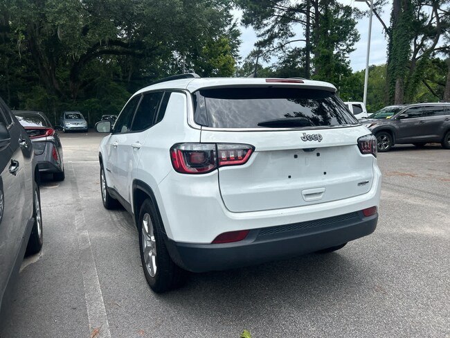 2022 Jeep Compass Latitude SUV
