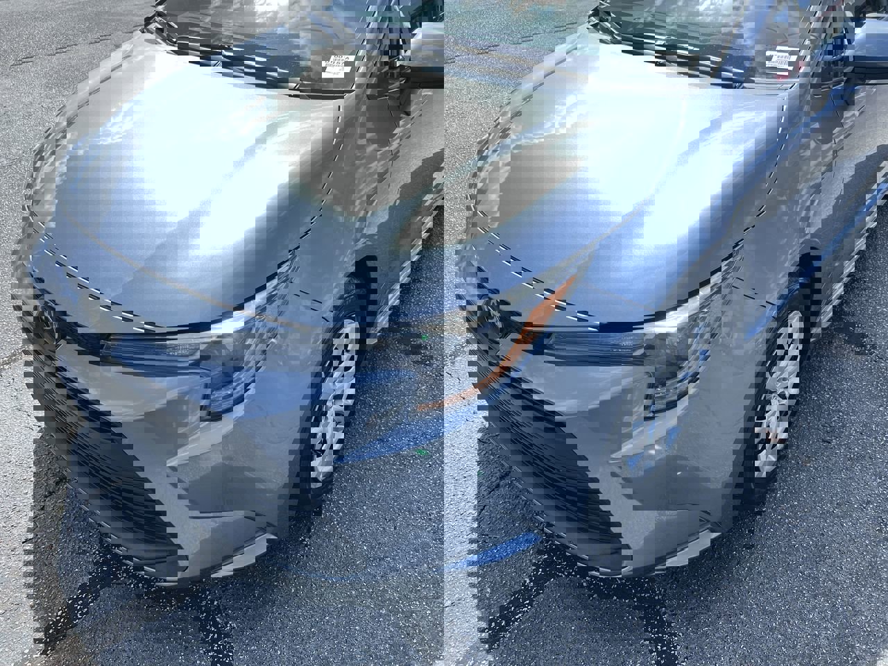 2023 Toyota Corolla LE photo 3