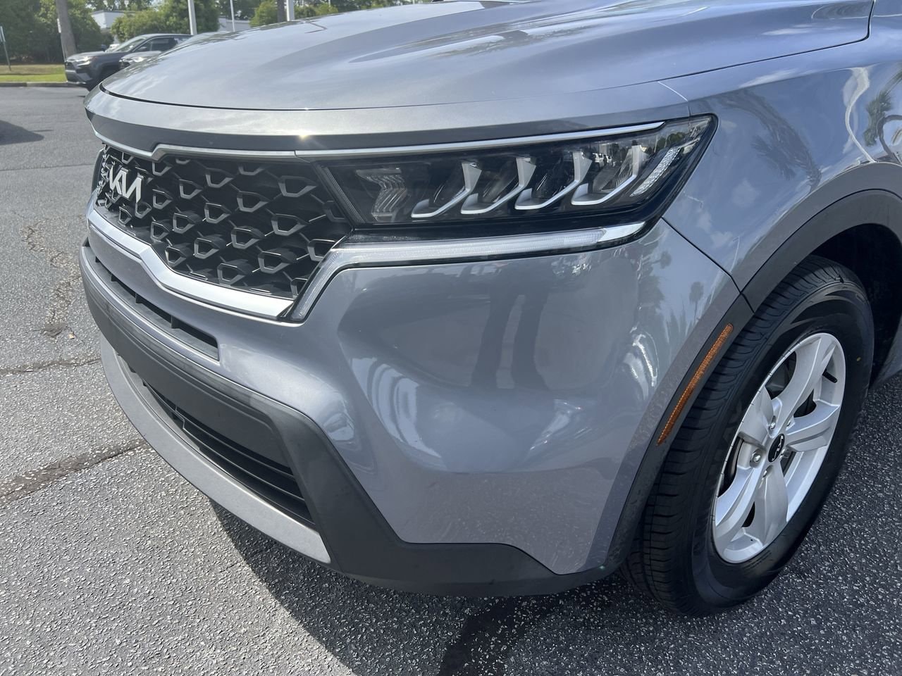 2022 Kia Sorento LX photo 5