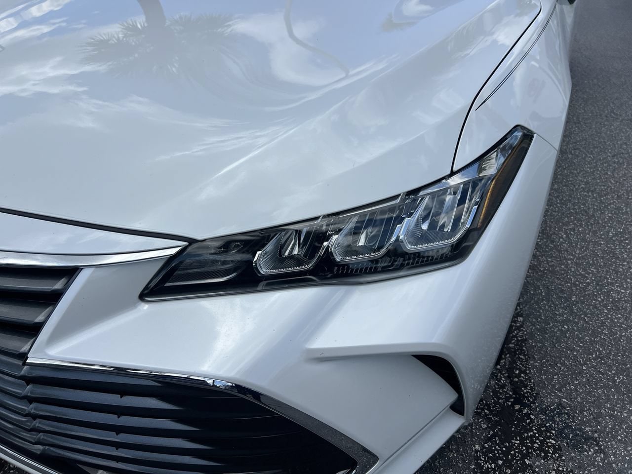 Toyota Avalon Hybrid XLE