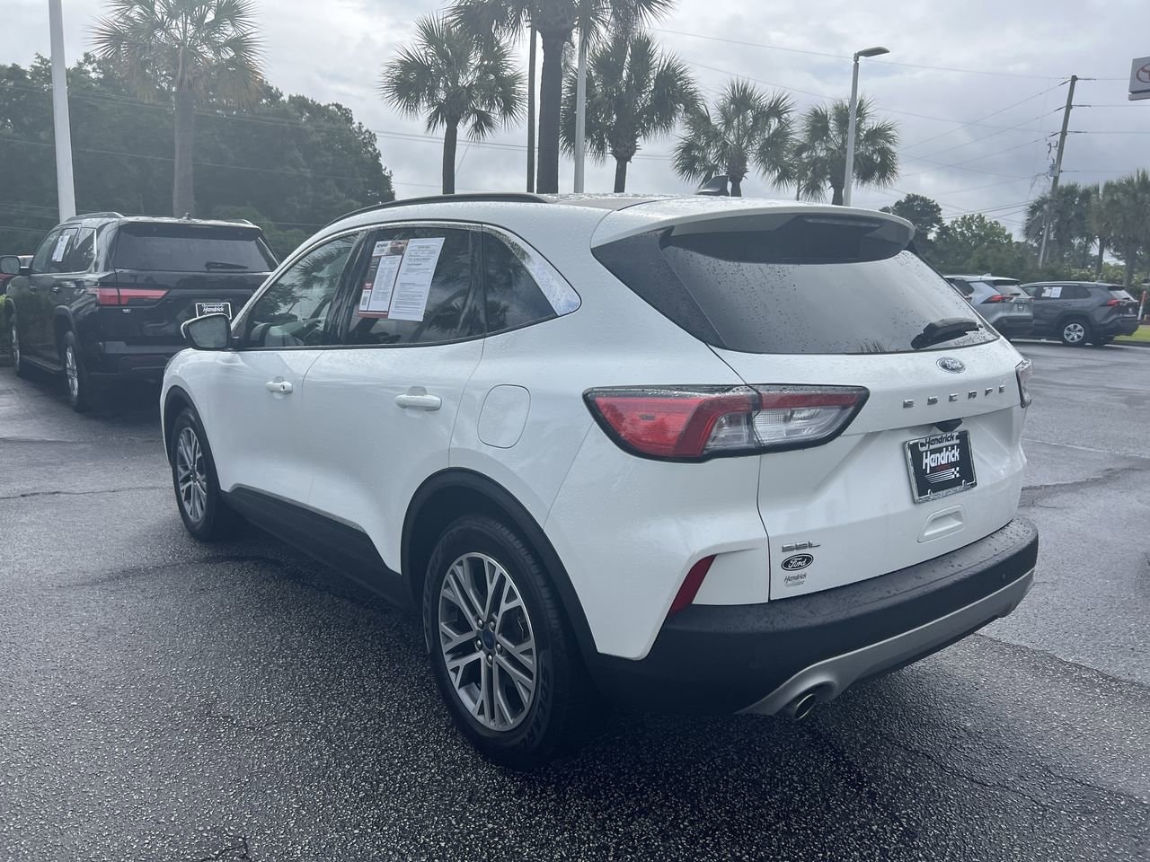 2022 Ford Escape SEL photo 6