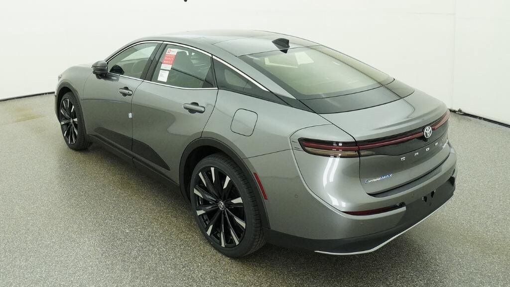 2026 Toyota Crown Platinum