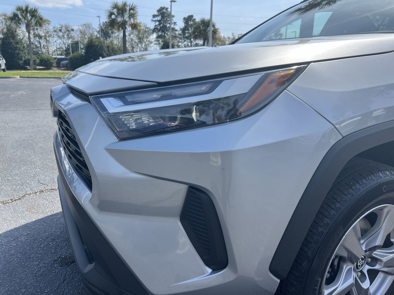 2024 Toyota RAV4 XLE photo 5